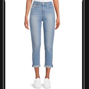 Levi’s size 4/27 boyfriend cut jeans, rolled hem, non distressed, perfect for